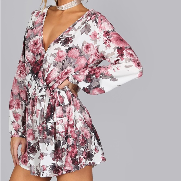 ⚡️🇺🇸🆕👛Chiffon long sleeve floral Romper - Picture 3 of 8